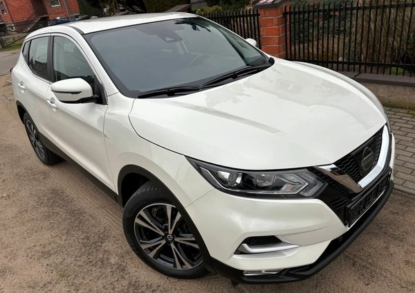 Nissan Qashqai cena 72900 przebieg: 31149, rok produkcji 2018 z Sieraków małe 352